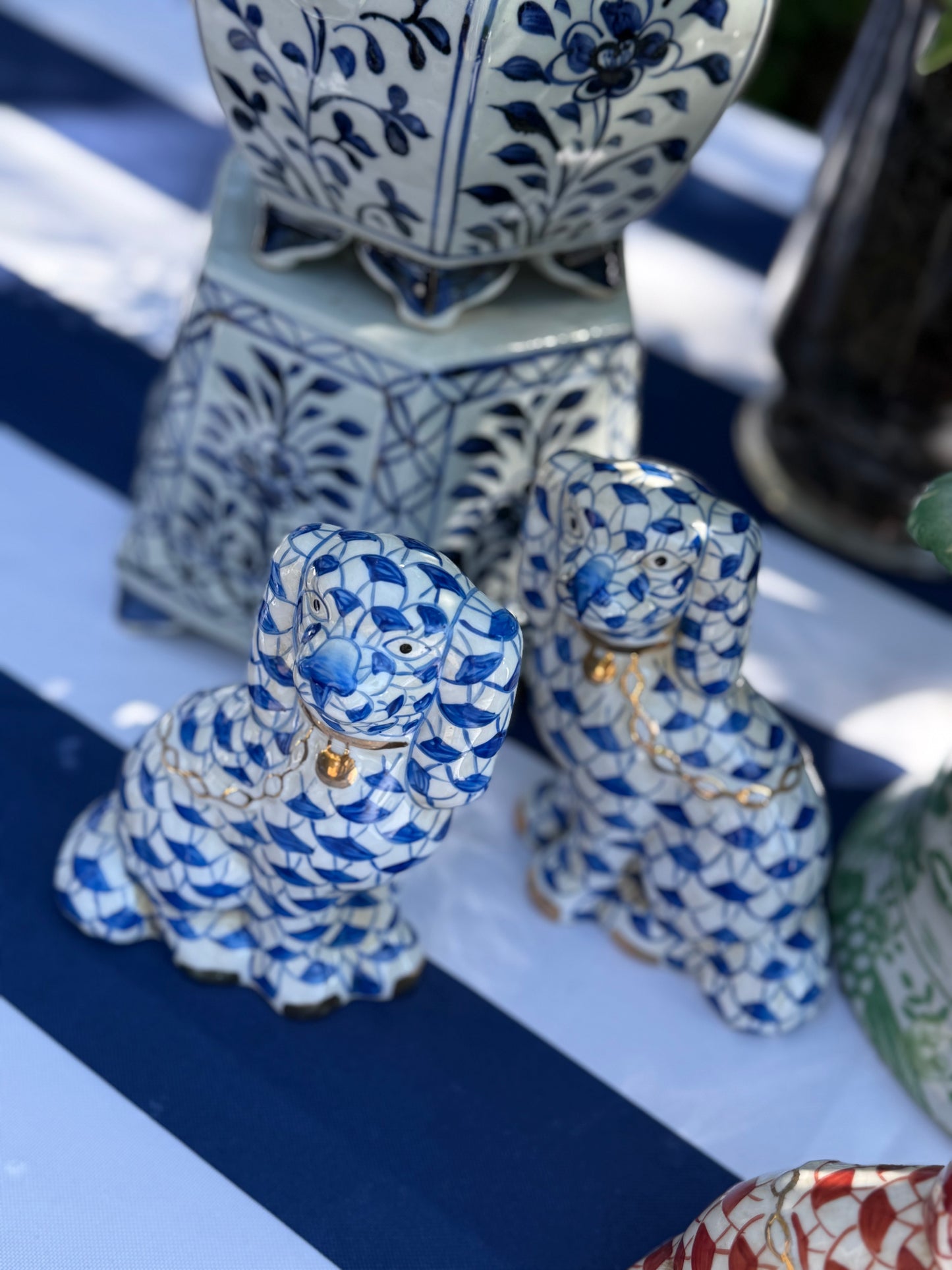 Danny’s Fine Porcelain Fishnet Blue & Rust Spaniel Dog Figure Pair W/ Gold Accent (2 colors to choose) 5.5”H X 9Lx2W