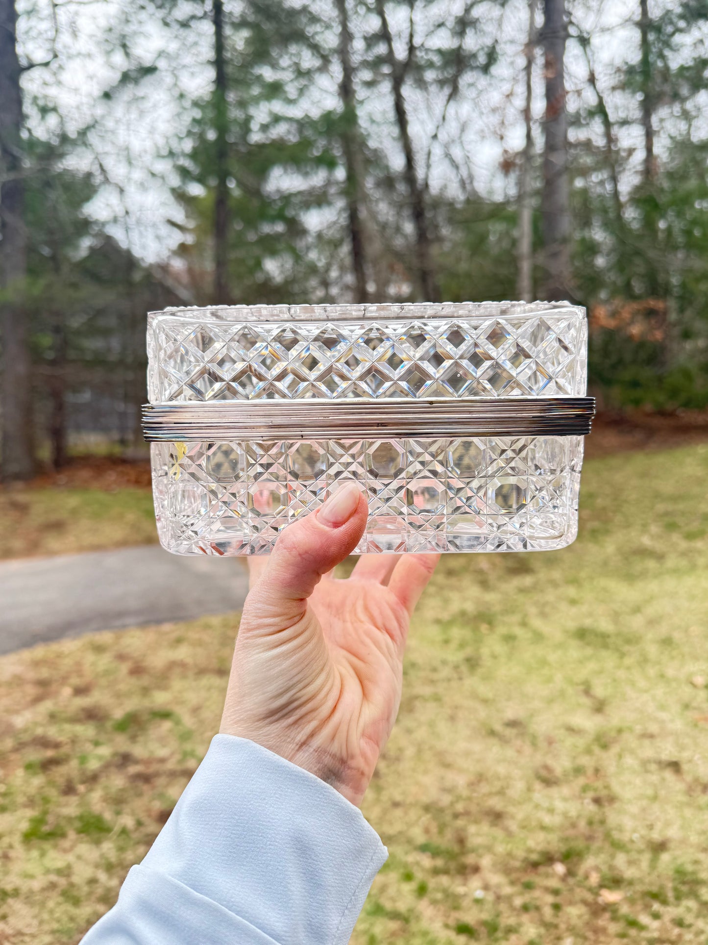 ANTIQUE FRENCH CUT CRYSTAL JEWELRY BOX WITH HINGED LID