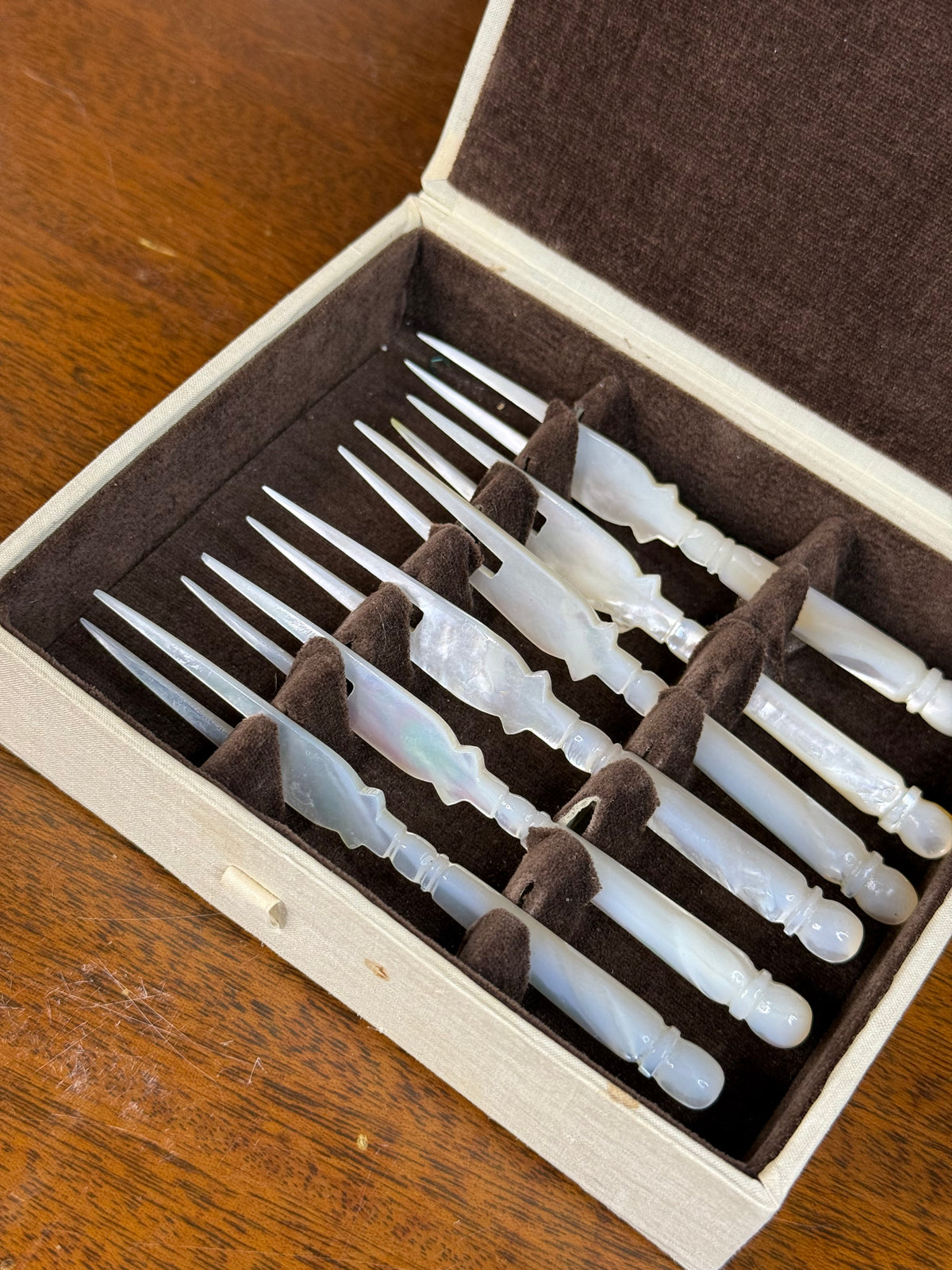 Vintage Mother of Pearl Hors d’Oeuvres Forks, Cased Set of 6, c. 1920s–1930s