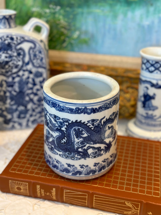 Vintage single blue & white cylinder dragon vase, 6” tall - Pristine!