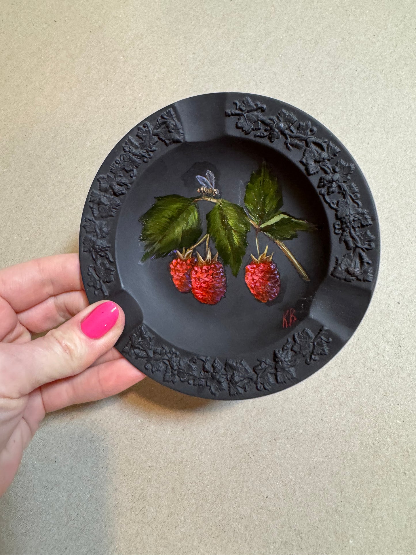 Reserved Black bassalt Wedgewood raspberry plate