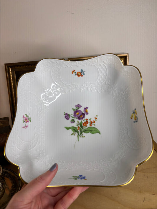 Lovely Meissen floral bowl with gold rim and embossed designs!
