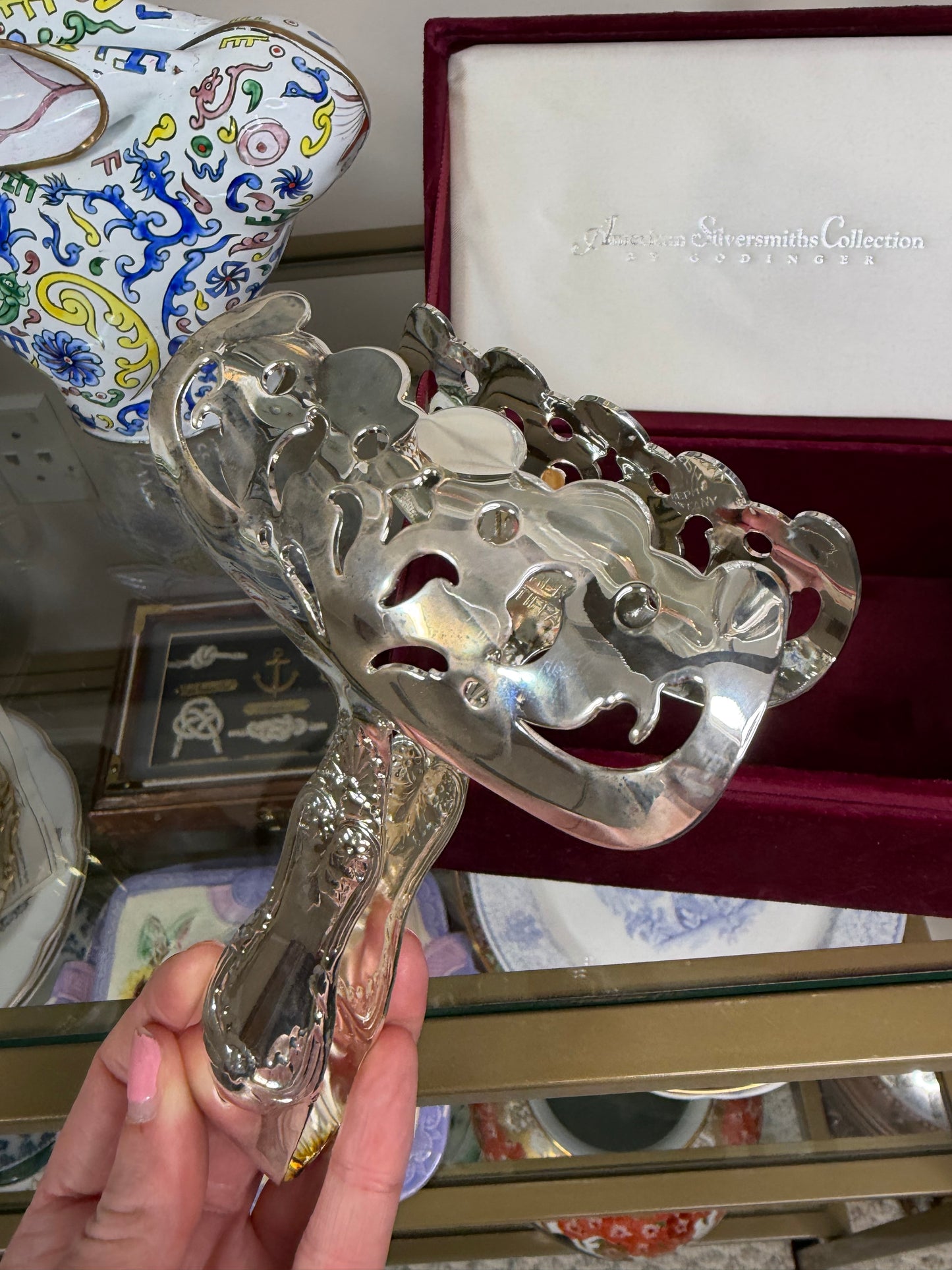 Lovely Godinger Reproduction Tiffany asparagus tongs!