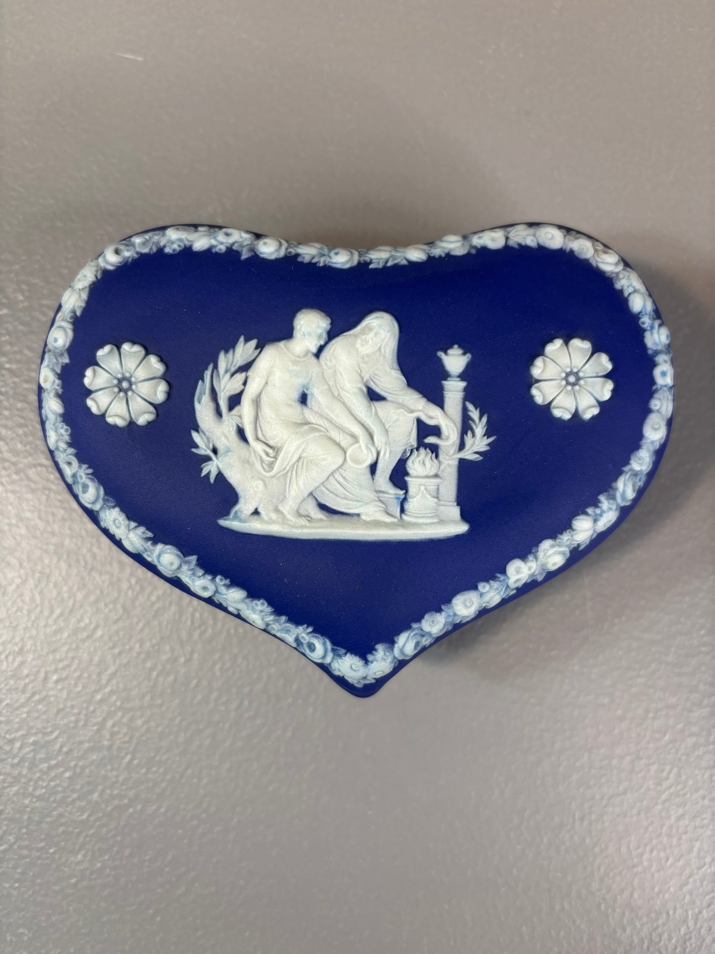 Wedgwood Cobalt jasperware heart shaped lidded trinket dish!