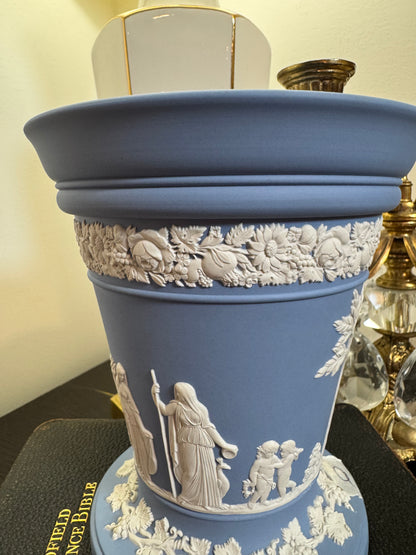 Wedgwood lavender and white beautiful vase urn