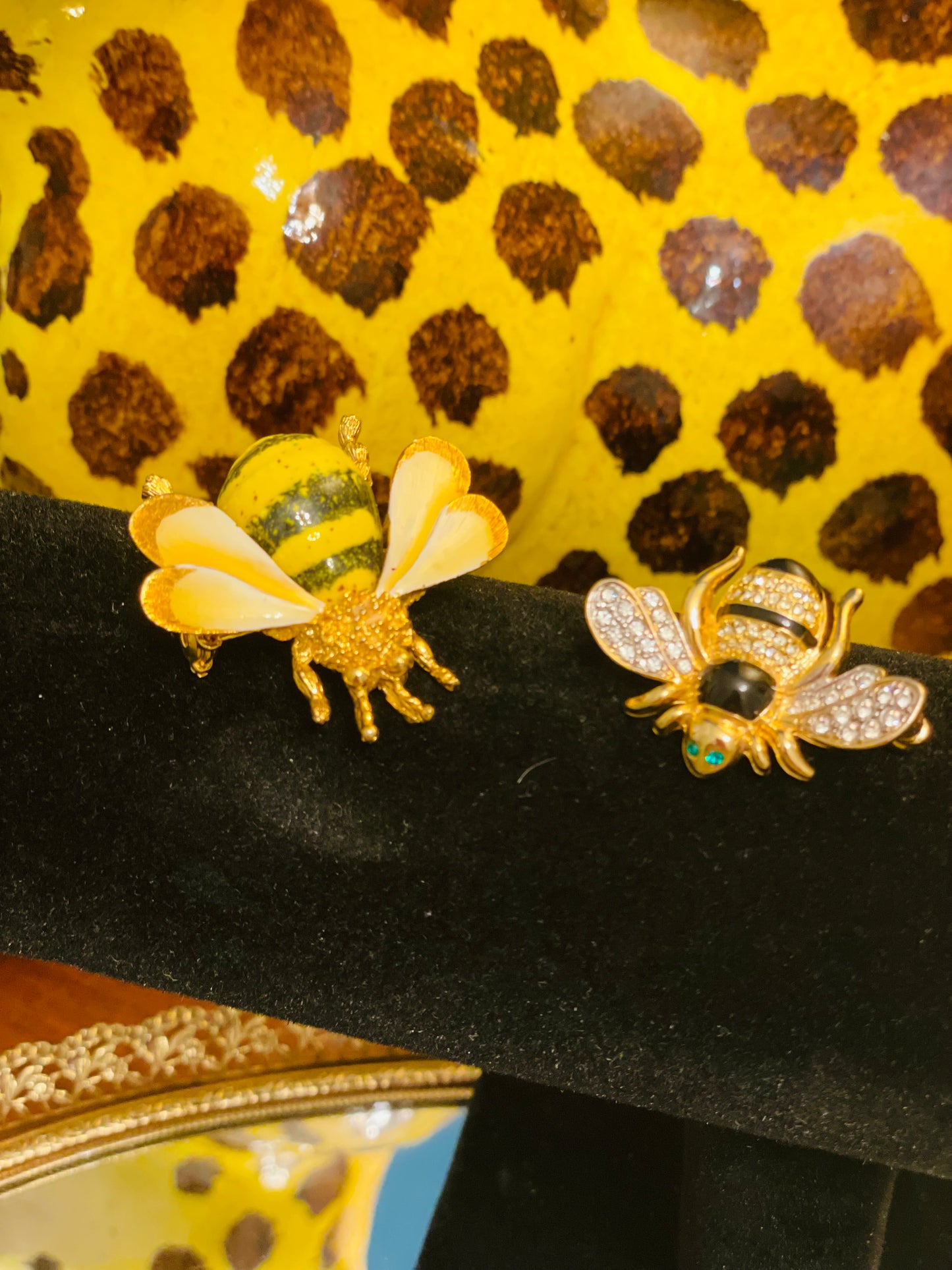 Vintage Pair of Bee Gold Tone & Rhinestone Brooches - Pristine!
