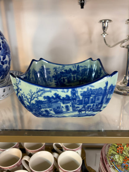 Beautiful Victoria Ware Ironstone bowl!