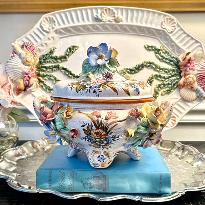 Glorious Italian Bassano lidded  cache pot planter centerpiece