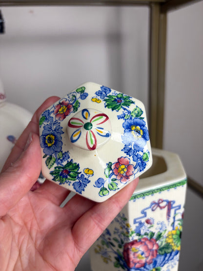 Beautiful Mason’s tea caddy!