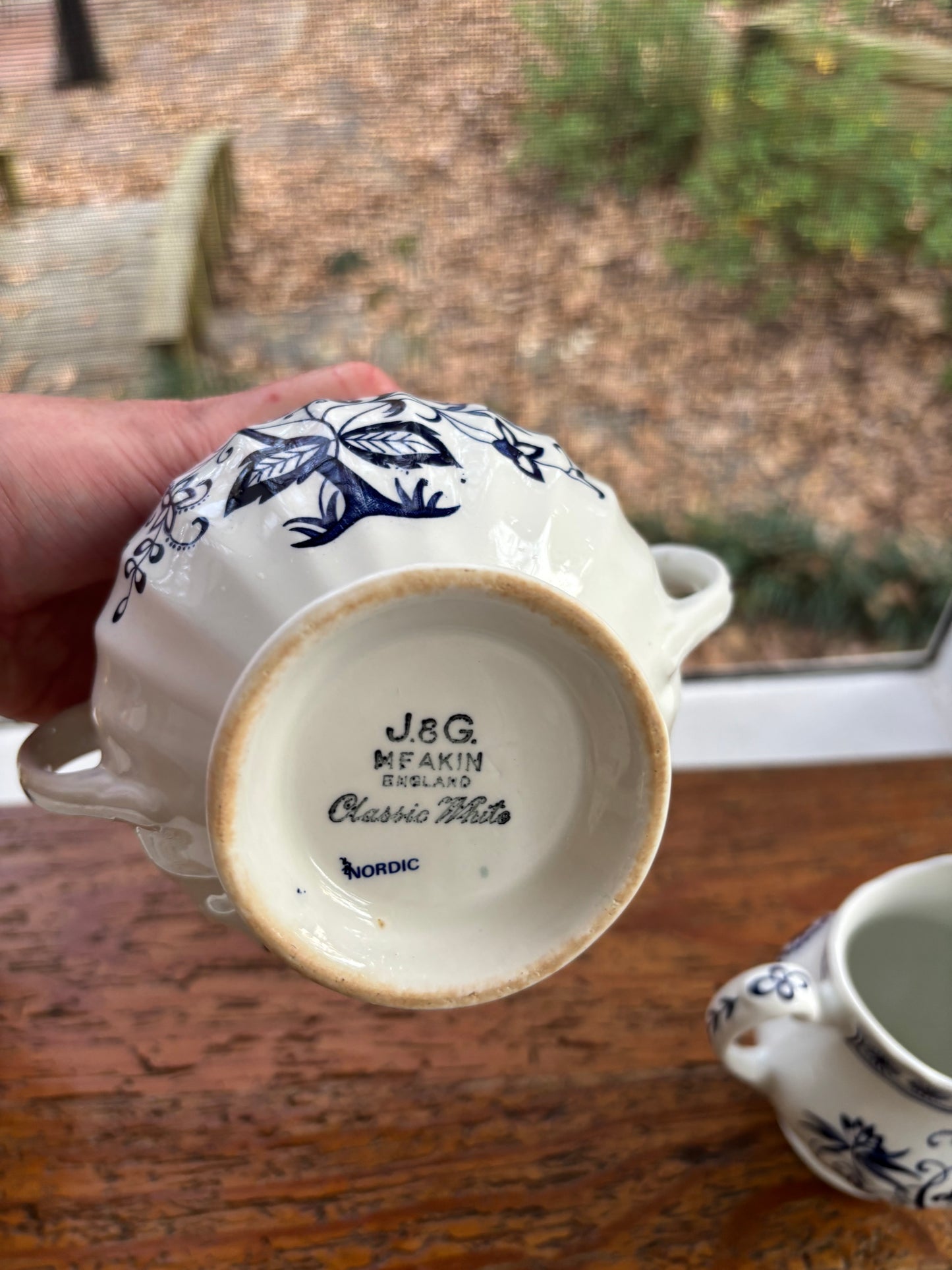 Blue Nordic by J & G Meakin creamer and sugar set!