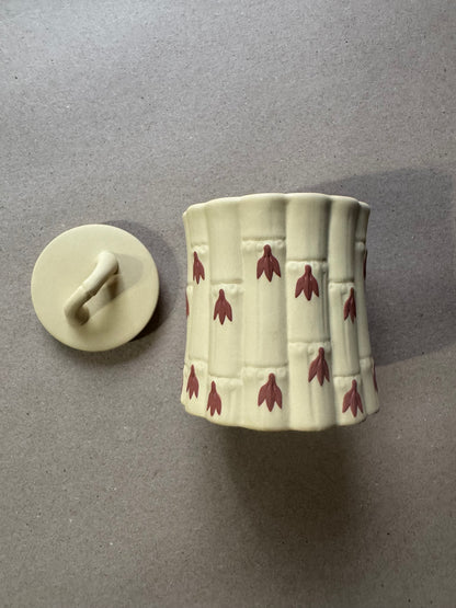 Primrose terracotta Wedgwood bamboo lidded box 3.5”