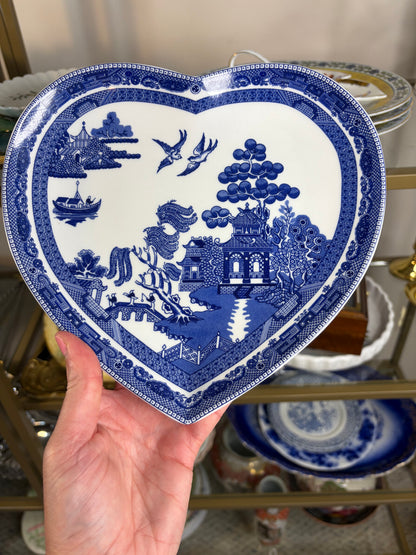 Johnson Brothers Blue Willow pattern heart-shaped ceramic tray!