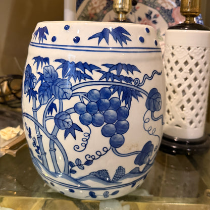 Beautiful Blue & White Wall Pocket vase