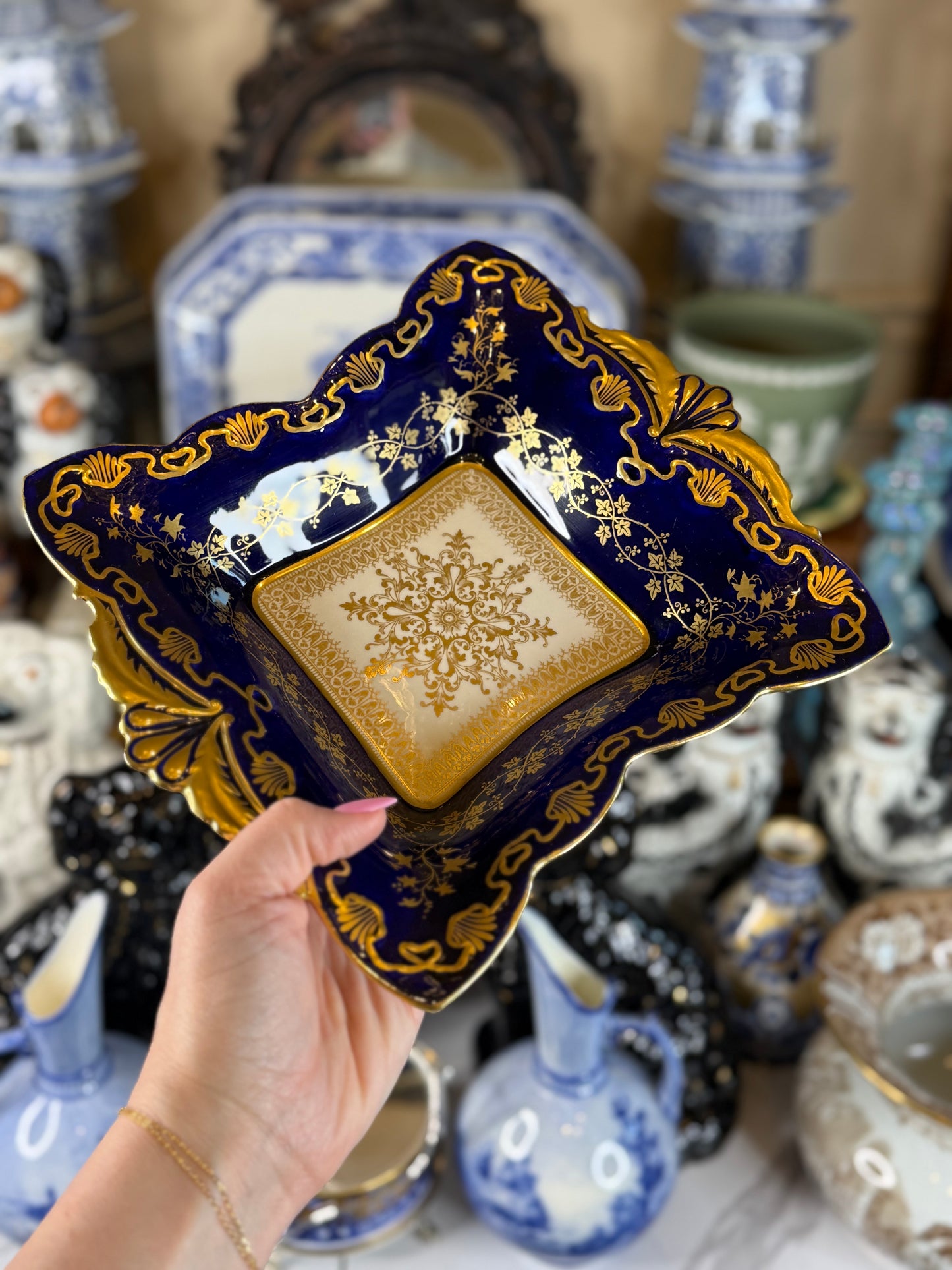 Aynsley Blue & Gold Dessert Dish | English Bone China | c.1900 | Style DA4351