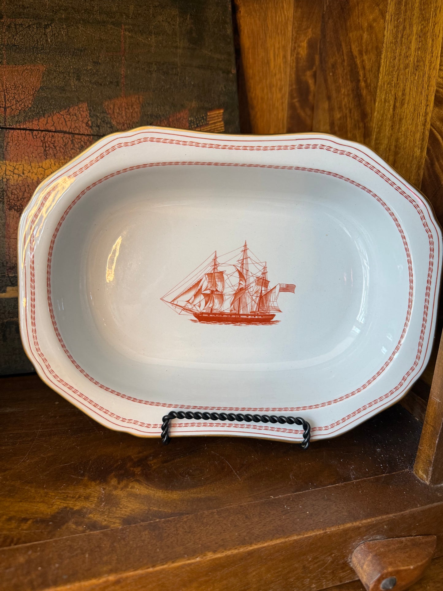 Vintage Spode Trade Winds Red with Gold Vegetable Bowl - Pristine