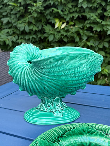 Vintage Large Wedgwood Green Majolica Nautilus Shell | c.1955 | Style DA4509