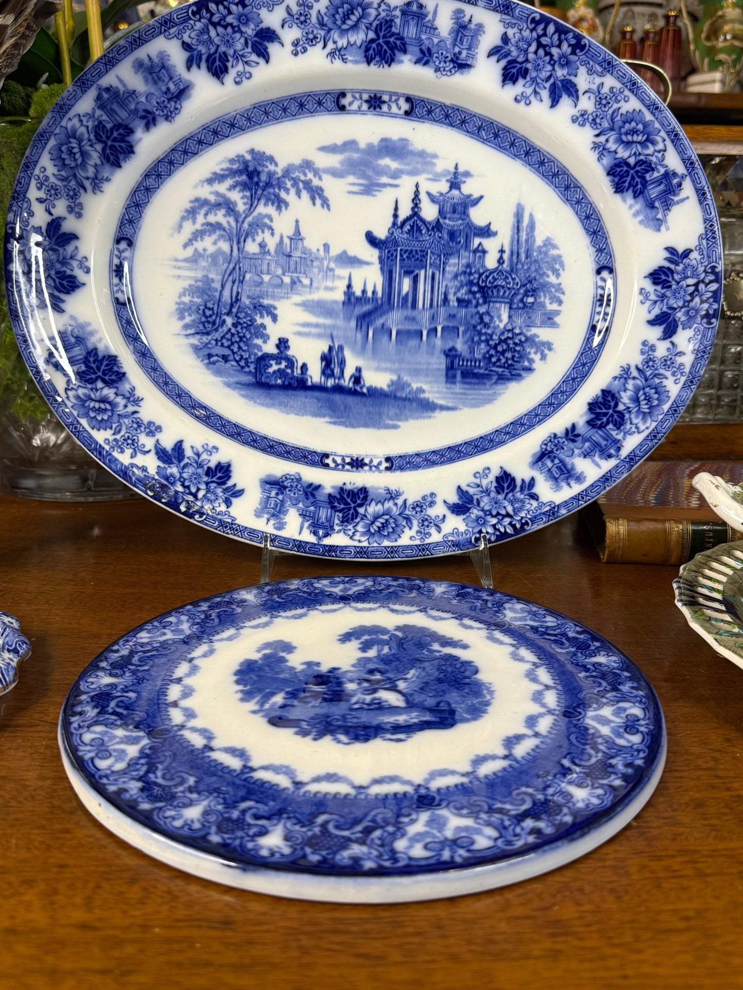 Royal Doulton Watteau Flow Blue Ceramic Stand | Blue & White | c.1900 | 9” D | #DA4588