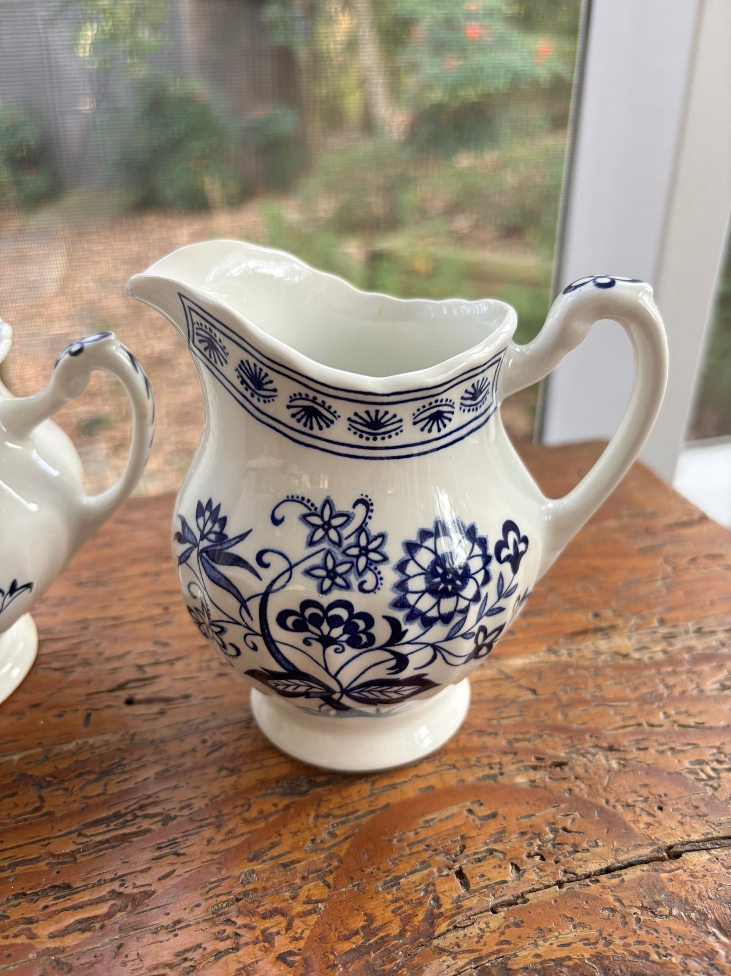 Blue Nordic by J & G Meakin creamer and sugar set!