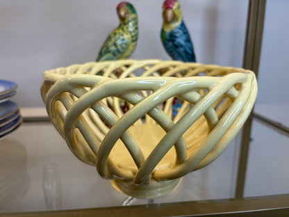 Buttery yellow lattice bowl!