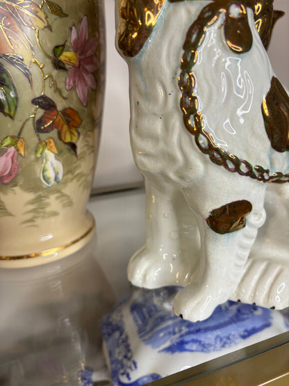 Stunning antique Staffordshire spaniel mantel dogs with lustre decoration pair!