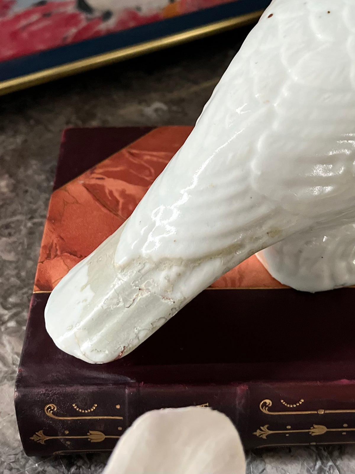 Live 09/29 Historic Estate Pair of Chinese Export White Glazed Porcelain Doves on Rockwork, Late Qing to Republic Period
