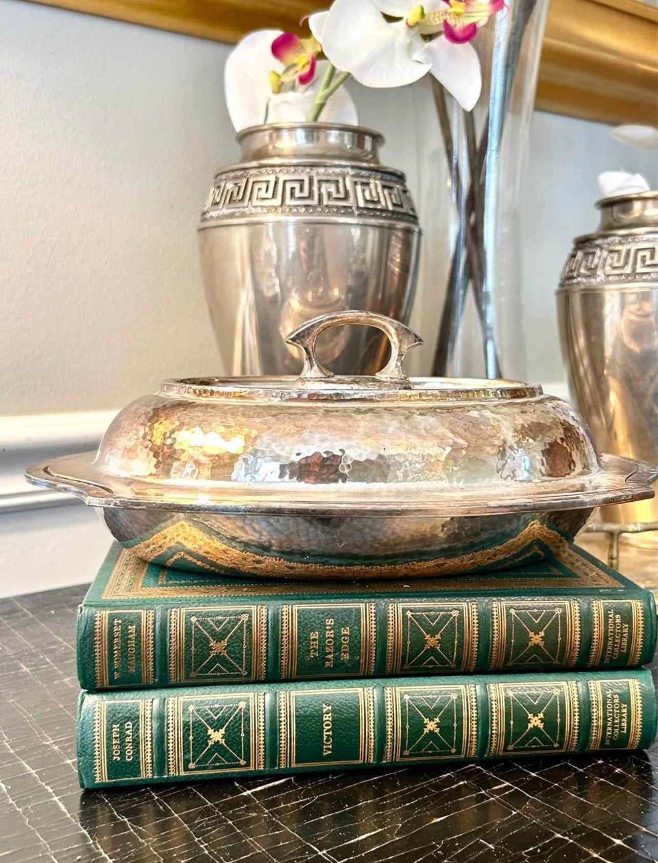 Lovely vintage stamped silver plate oval dish w lid 11 x 8 x 4,5