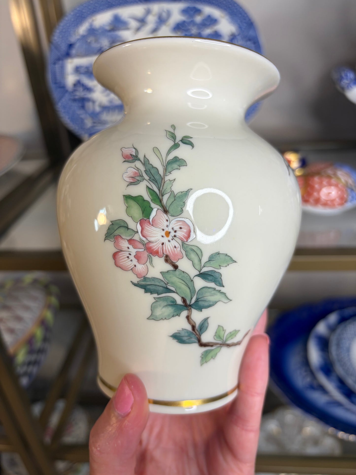 Lovely Lenox Serenade bird vase!