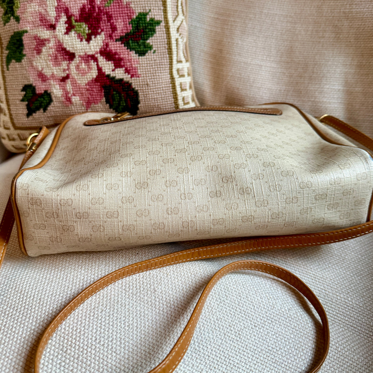 Vintage Gucci Micro GG Monogram Cream & Brown Leather Trim Crossbody Handbag