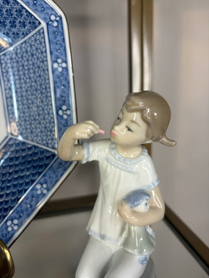 Lladro Girl with Doll figurine!