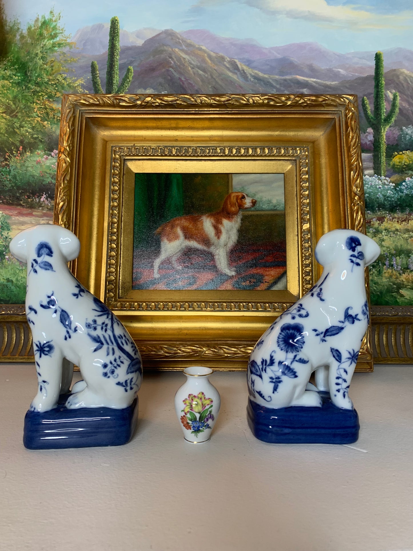 Beautiful blue and white floral Wong Lee dogs pair (2) - Beautiful condition!