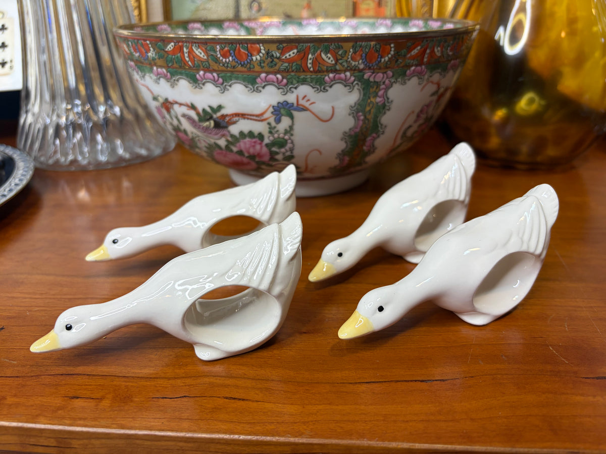 Sweetest set of 4 geese napkin holders!