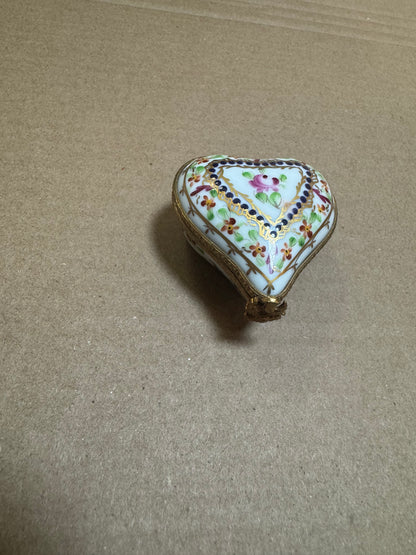 Authentic Limoges Hand-Painted Heart Trinket Box 🇫🇷 2x1”