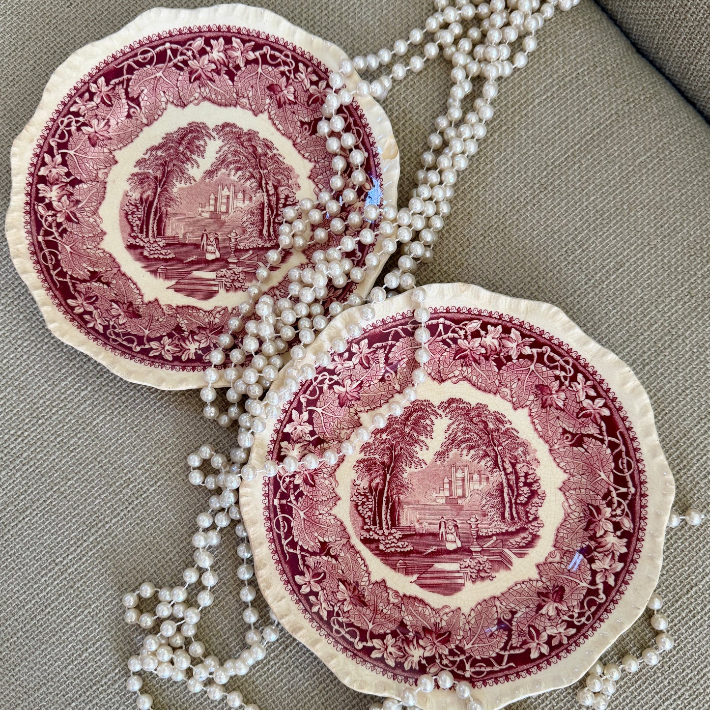 set of 2 vintage Mason’s of England in Vista pink & white plates 8 d