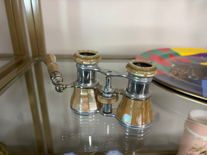 Stunning Antique French Mother of Pearl opera glasses with handle!