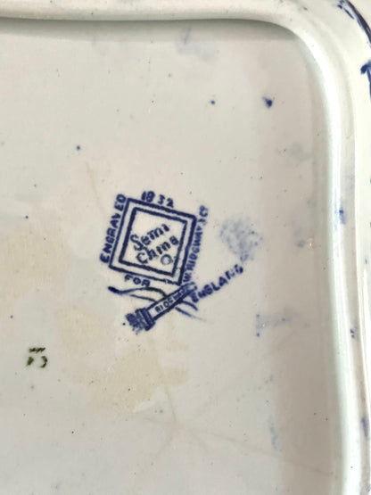 Live 08/28 Antique Ridgways Staffordshire England Blue Willow Covered Vegetable Dish - stamped