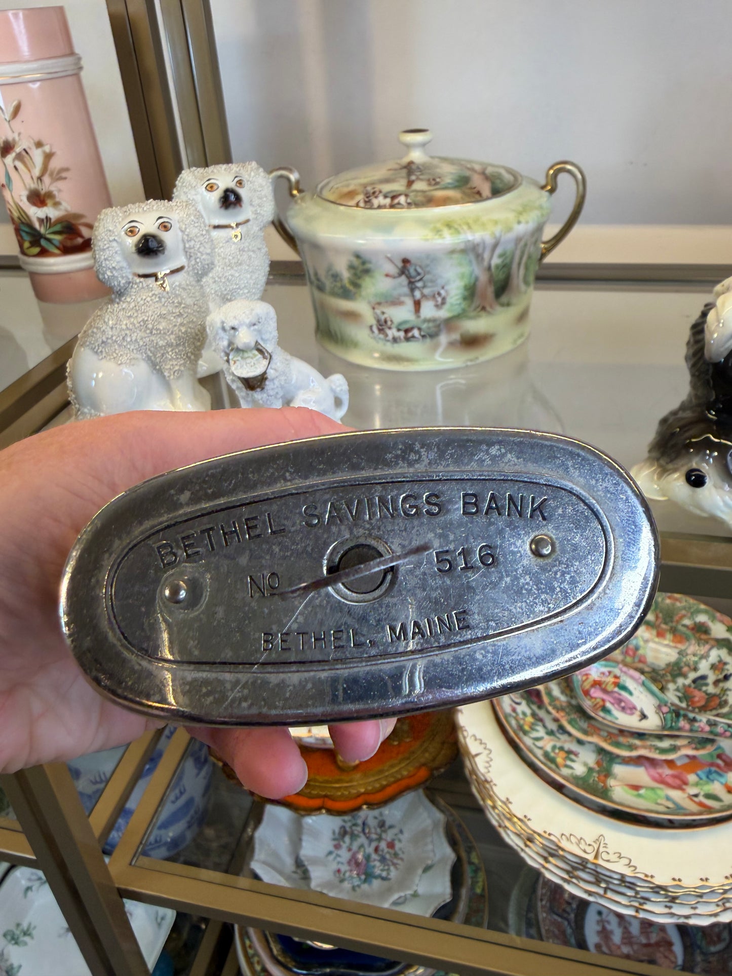 Vintage Traveling Teller Maine Bank Coin holder with key!
