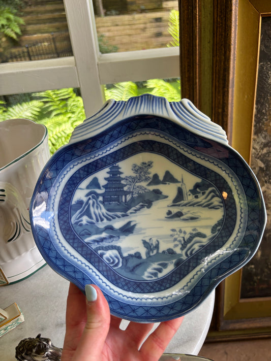 Gorgeous Mottahedeh Historic Charleston Blue Canton shallow bowl!