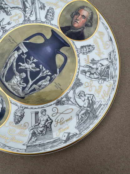 Collectible Wedgewood historic year plate 2002 Portland base 1789