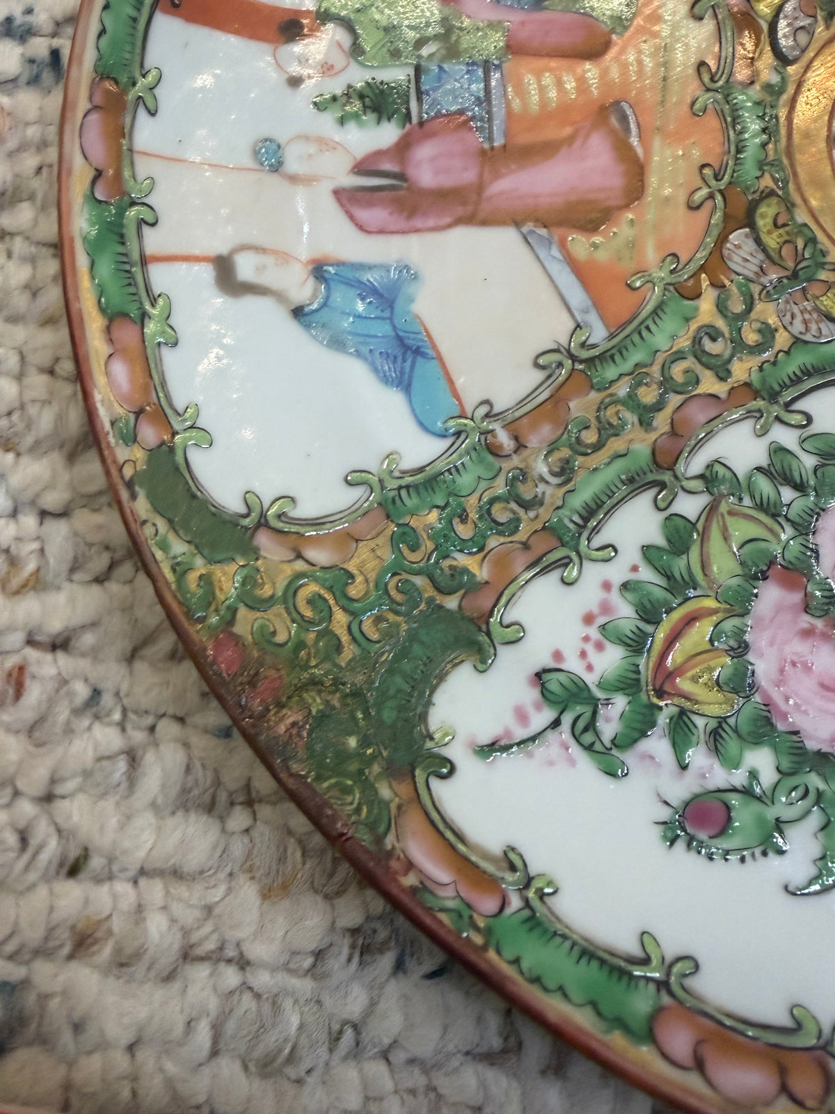 Set of antique Rose Medallion plates! As is!!