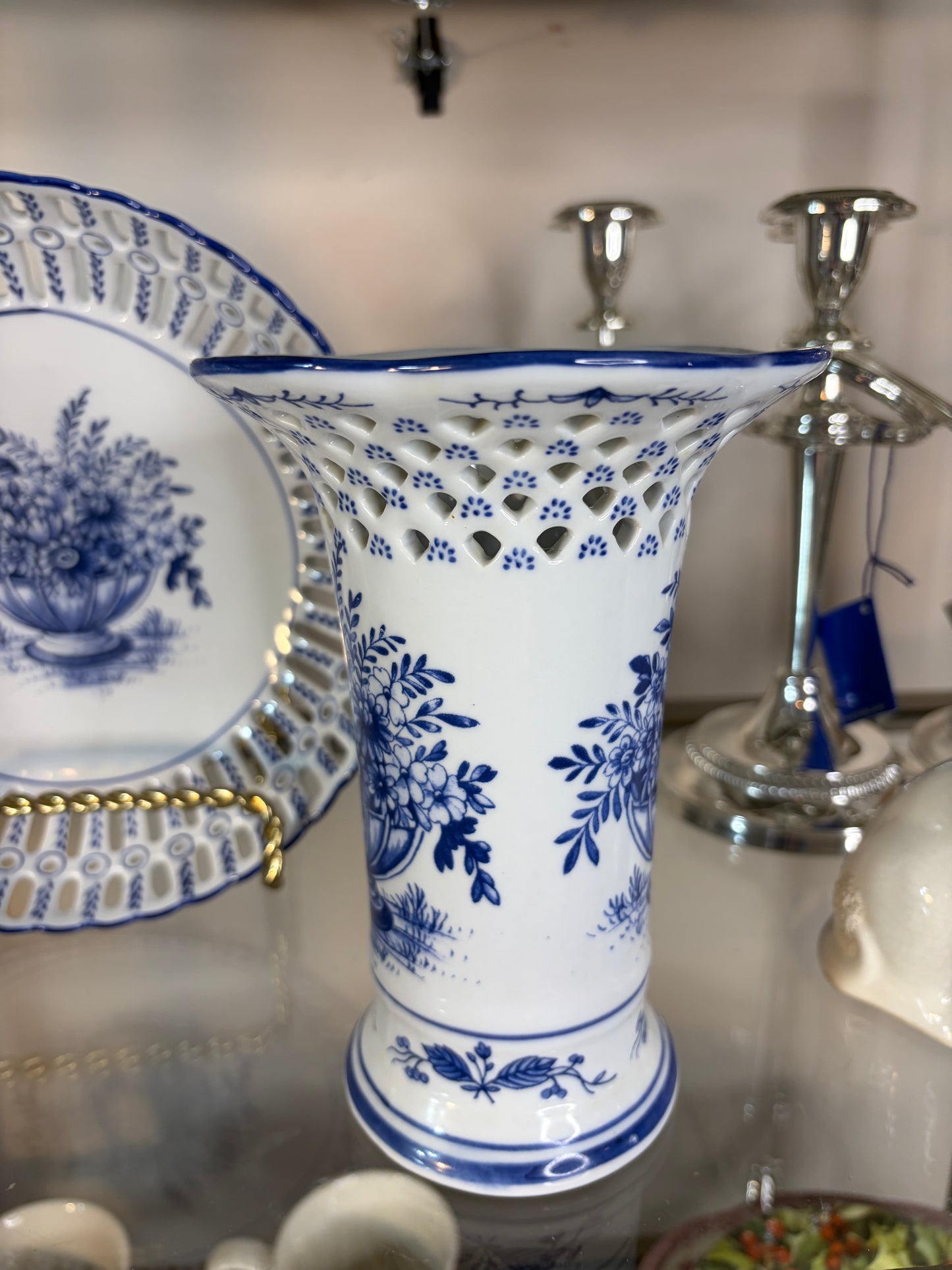 Lovely reticulated blue and white floral bowl and vase set!
