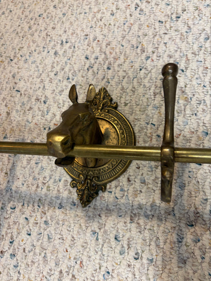 Stunning vintage brass equestrian horse rack with 5 hooks!