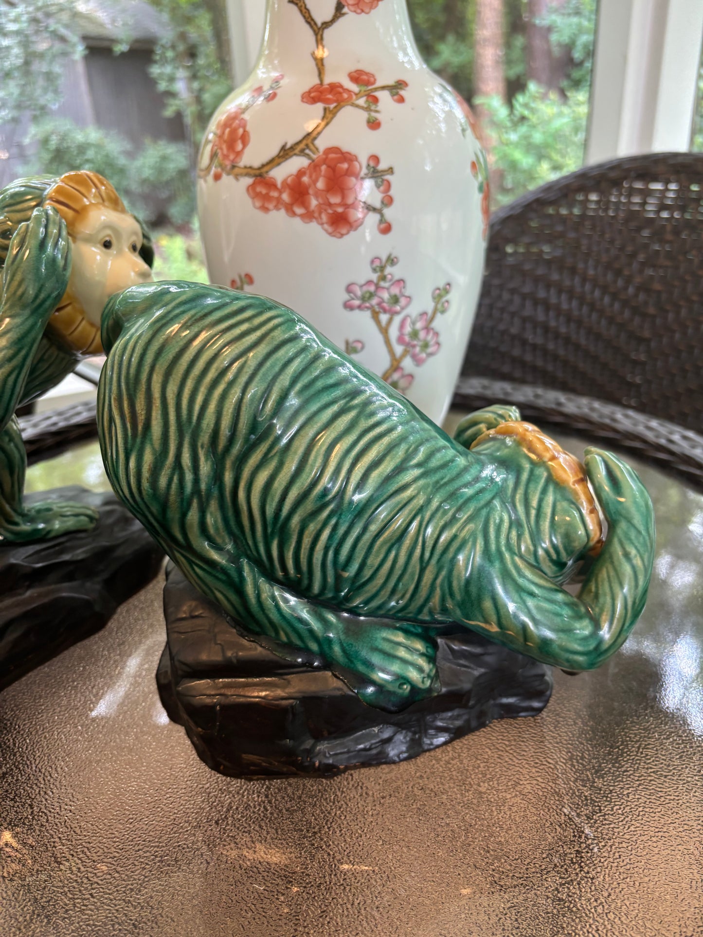 Precious pair of hear no evil, see no evil monkeys!