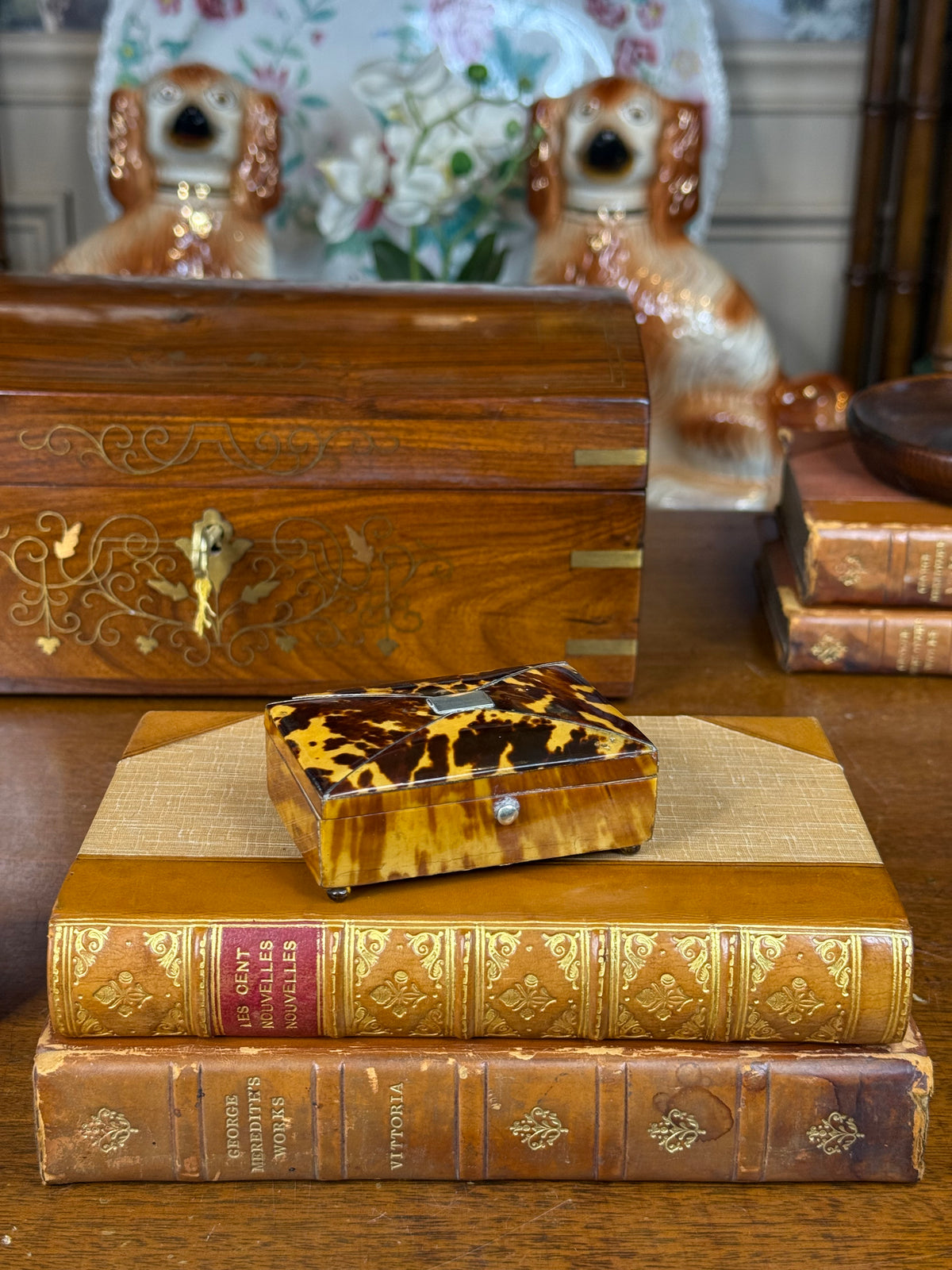 Antique English TShell Snuff & Trinket Box with Silver Cartouche, Footed, c. 1880–1910 – 3”W