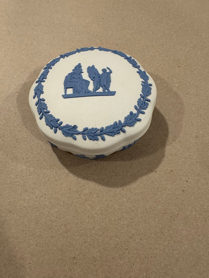 Wedgwood white and blue round trinket box