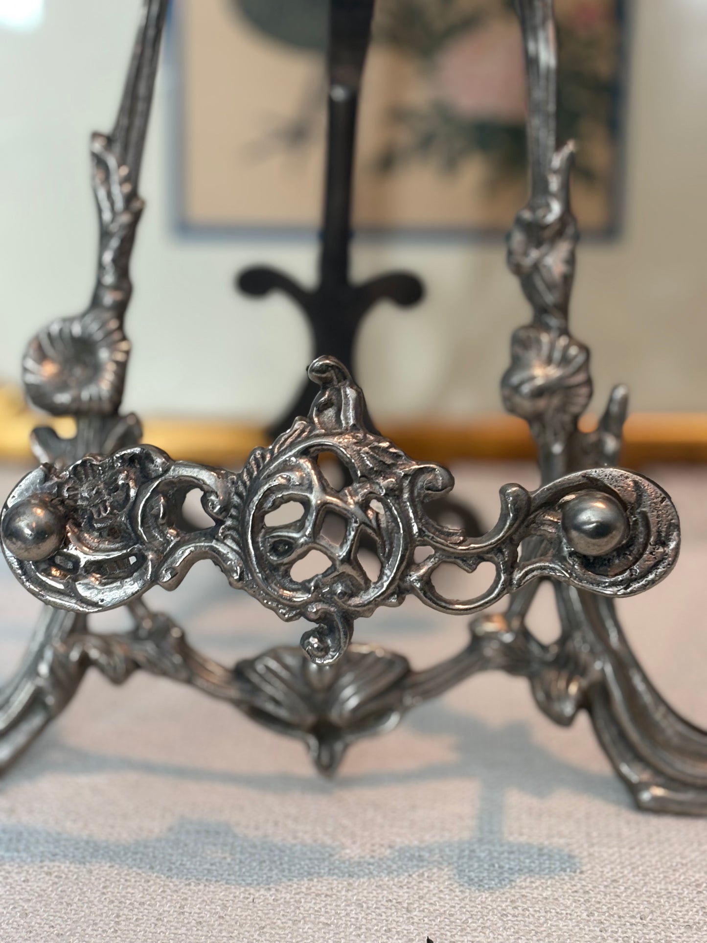 Live 2/1 Large Silver Finish Display Stand