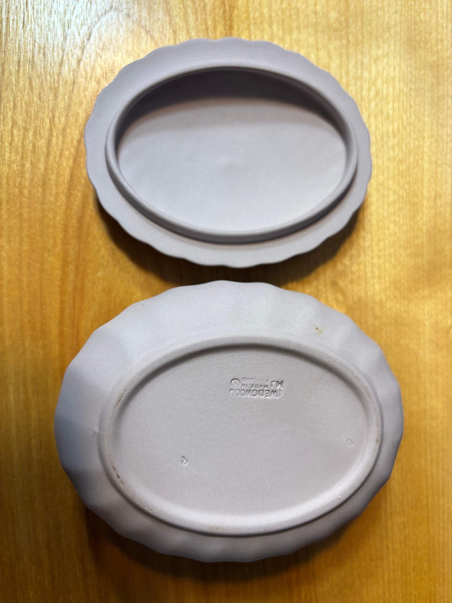 Wedgwood Jasperware Lilac lidded trinket box!