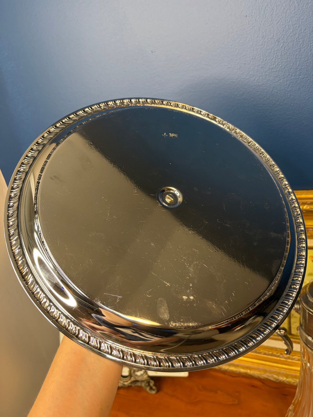 Beautiful Irvinware double serving tray with handle!
