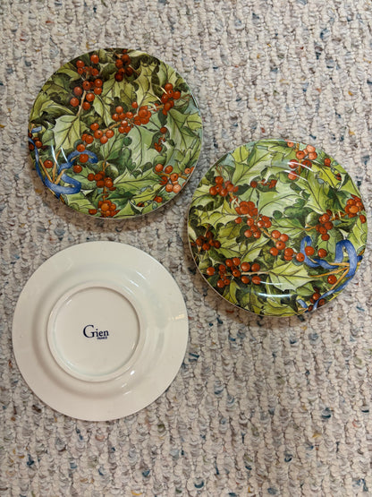 Le Houx
by FAIENCERIE DE GIEN set of 3 plates!