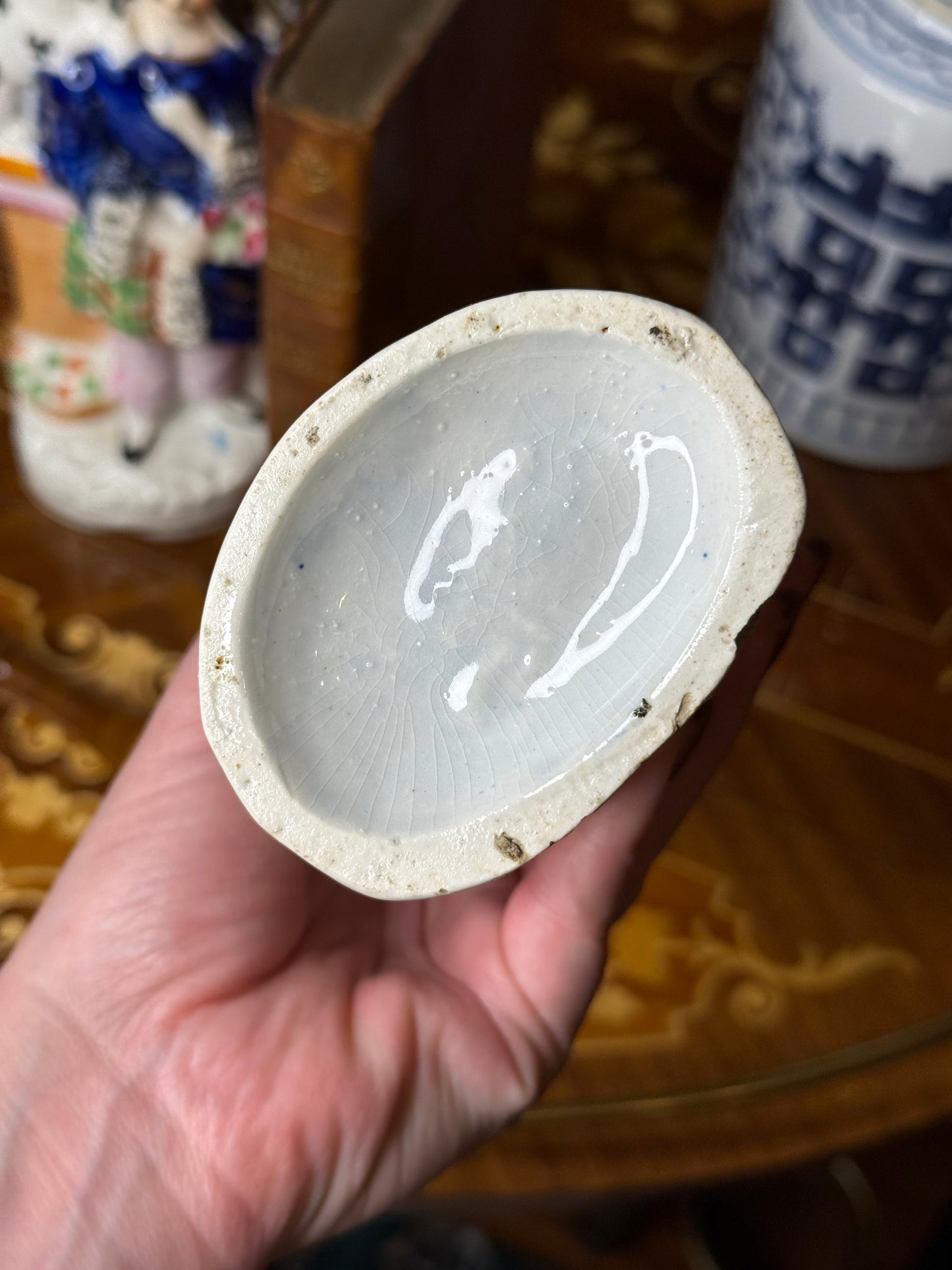 Antique Staffordshire Couple with Spaniel – Hand-Painted Figurines (c. 1860–1880), 9” Tall – Pair