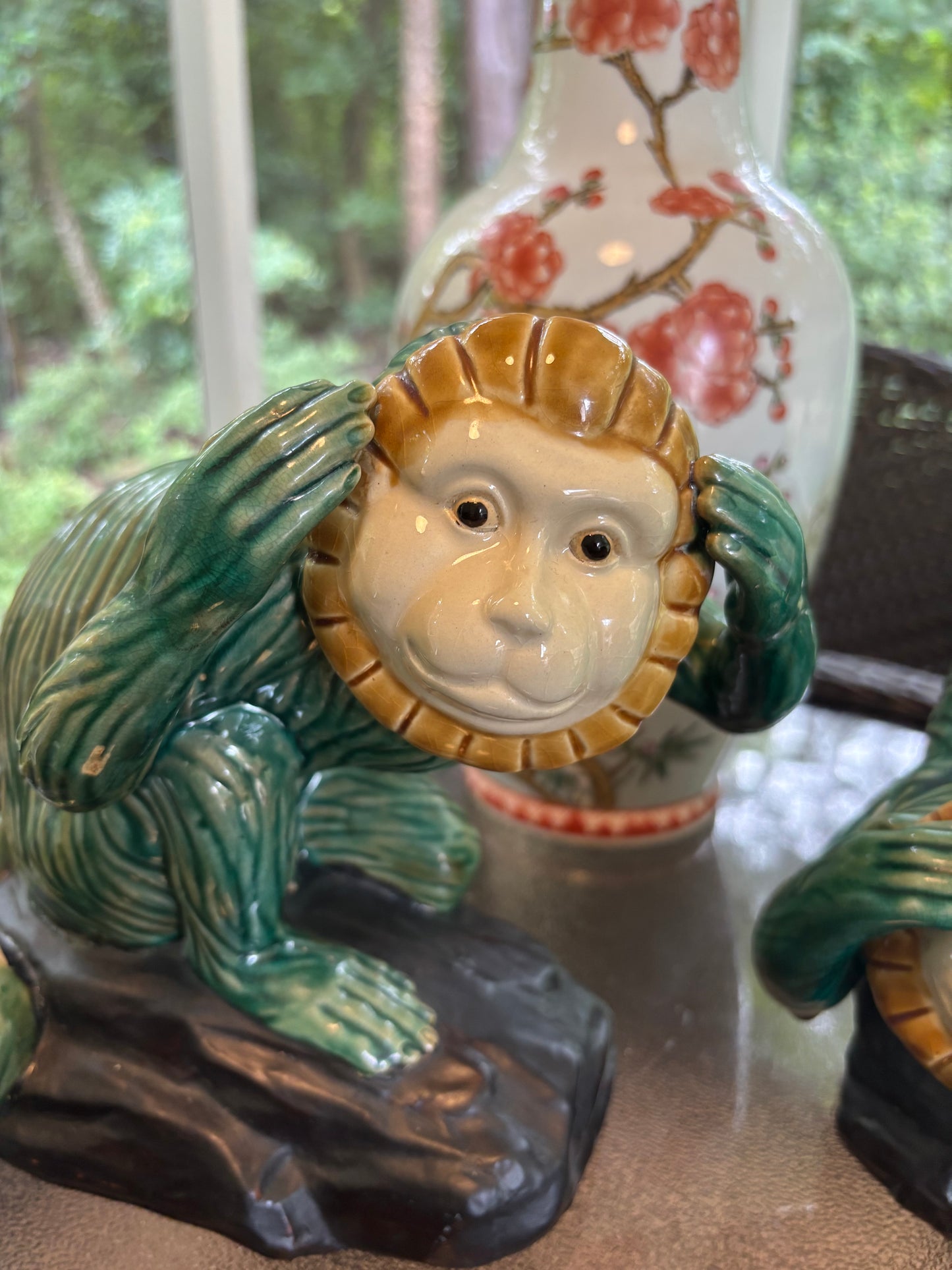 Precious pair of hear no evil, see no evil monkeys!